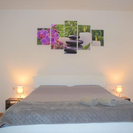 Tea'S Apartment, Skopje City - Centre Ngoại thất bức ảnh
